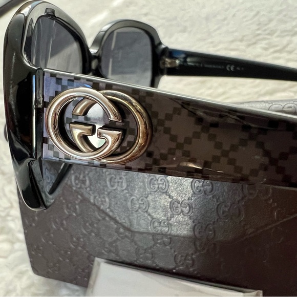 Gucci GG3178/K/S Black Gradient GG Logo Sunglasses w/Accessories - Picture 15 of 16
